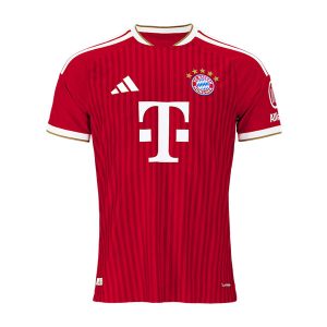 Player version 26/27 Bayern Home Kit