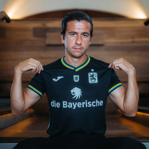 TSV 1860 Munich 25-26 Oktoberfest  Kit 1:1 Thai Quality